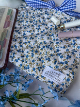 Load image into Gallery viewer, Bible Bag - Cottage Summer