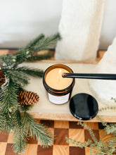 Load image into Gallery viewer, 04 Frosted Snowberry
